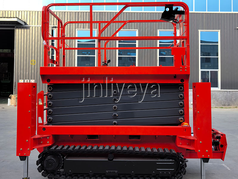青海履带自行式升降平台
